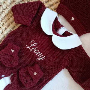 Combinaison maille bordeaux avec col blanc - 0/3 mois 3/6 mois et 9/12 mois  - personnalisable